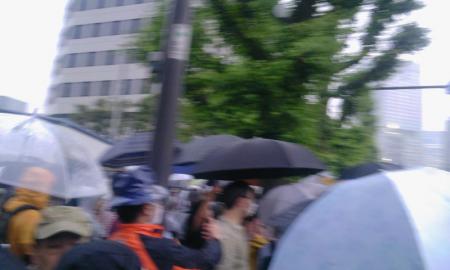 7月6日首相官邸前抗議行動1