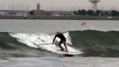 HOKUA SURF & SPORTS 湘南スタンドアップパドルスクール NAISH