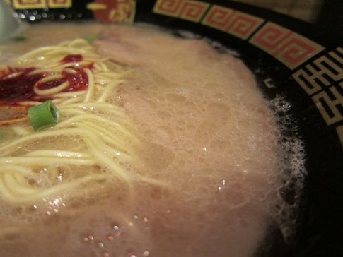 超絶バランスのウマー麺『一蘭』の天然とんこつラーメン in 九州福岡北九州小倉2