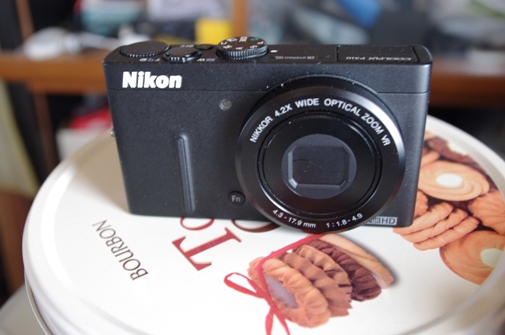 NIKON COOLPIX P310専用デジカメケースに、サンワサプライ 衝撃吸収デジカメソフトケース DG-BG33BK を購入 その他予備