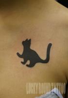 猫のタトゥー Lucky Round Tattoo 大阪 2