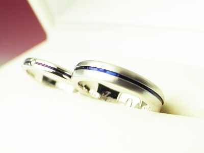 結婚指輪　パープル