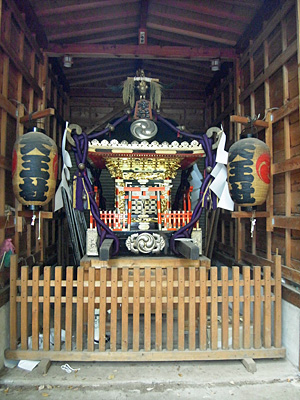2012　山梨県上野原市　牛倉神社神輿