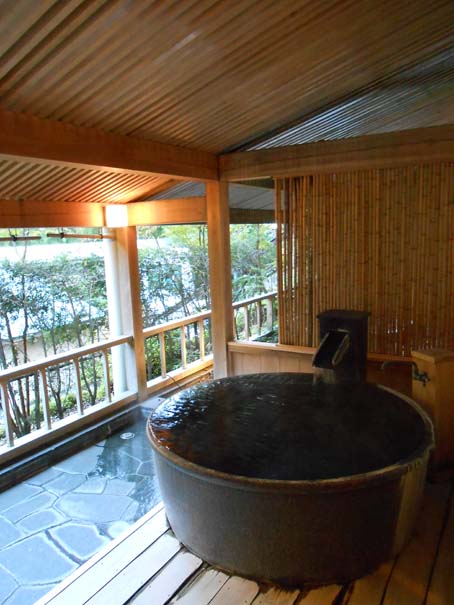 箱根の宿の露天風呂