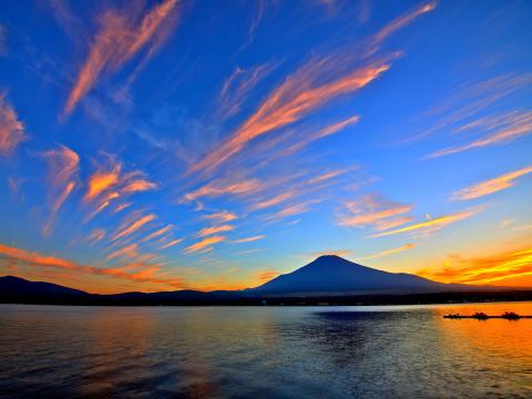 富士山の夕景　山中湖