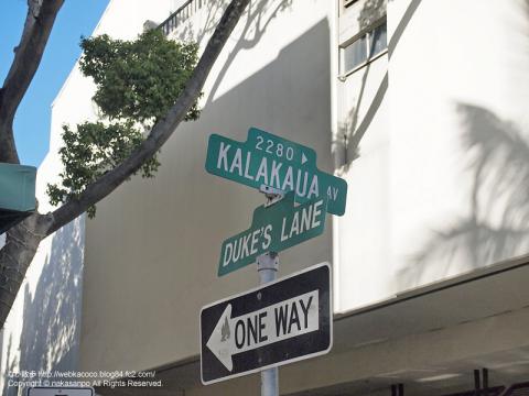 ハワイのカラカウア通りの写真