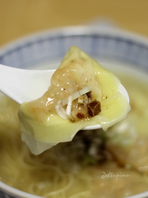 13.10.11ワンタン麺②